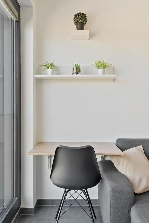 Apartment Cloche D'Or Proximity - Sleek Urban Space Luxembourg